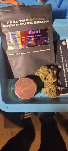 Click to view full screen Diamond Kush photo review