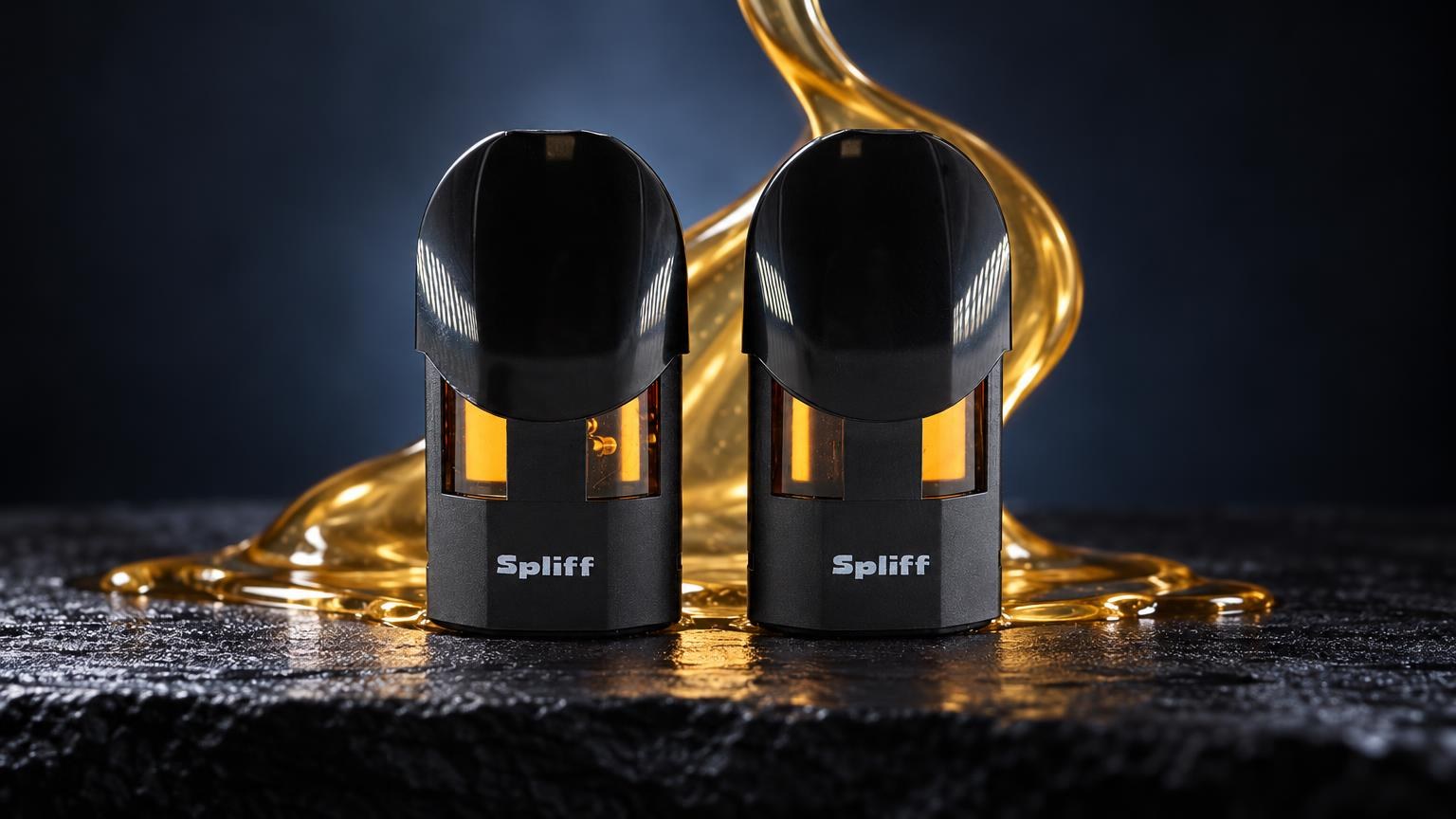 Deux capsules noires à embout doré avec liquide ambré coulant, dispositifs de consommation pour THC en ligne