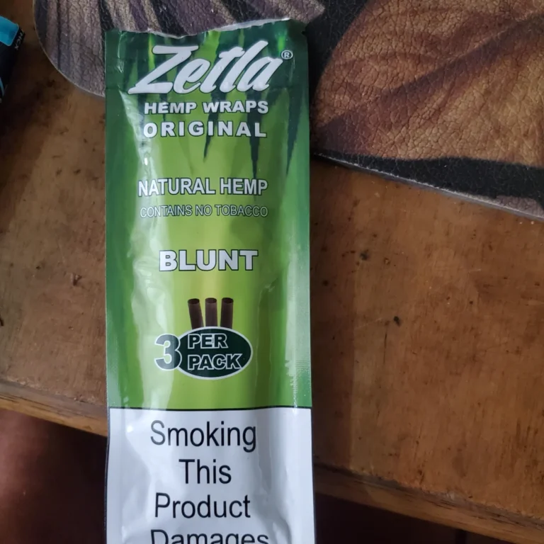 Click to view full screen Avis client Blunt Zelta Hemp Wraps avec photo - Spliff
