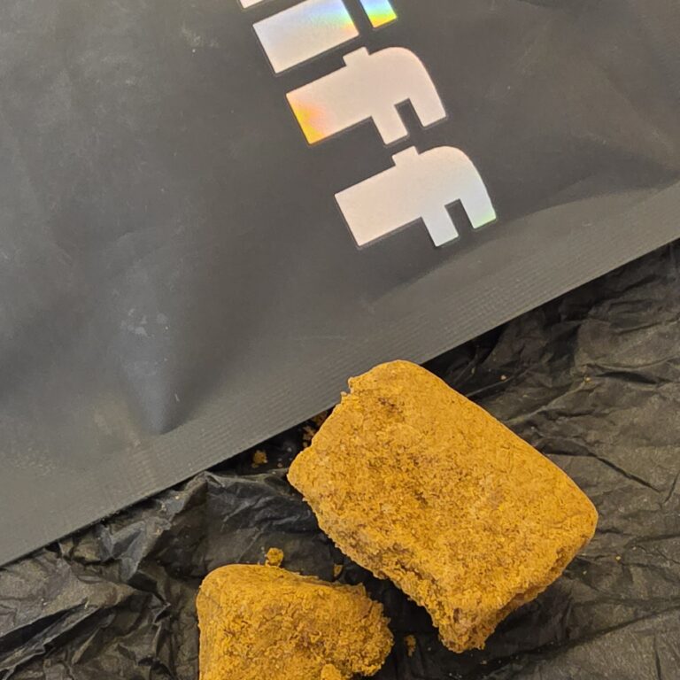 Click to view full screen Avis client Golden Crystal avec photo - Spliff