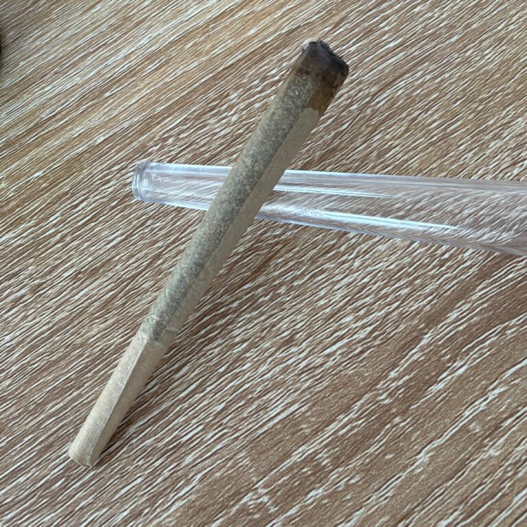Click to view full screen Avis client Joint pré-roulé - Amnesia Boost avec photo - Spliff