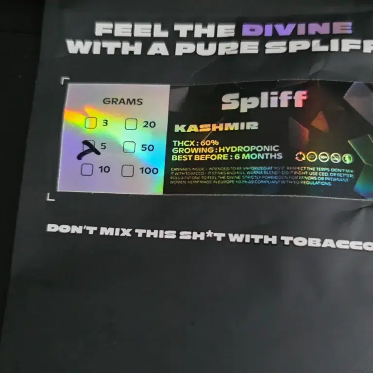 Click to view full screen Klantbeoordeling Kashmir Hash met foto - Spliff