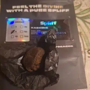 Avis client Kashmir Hash avec photo - Spliff