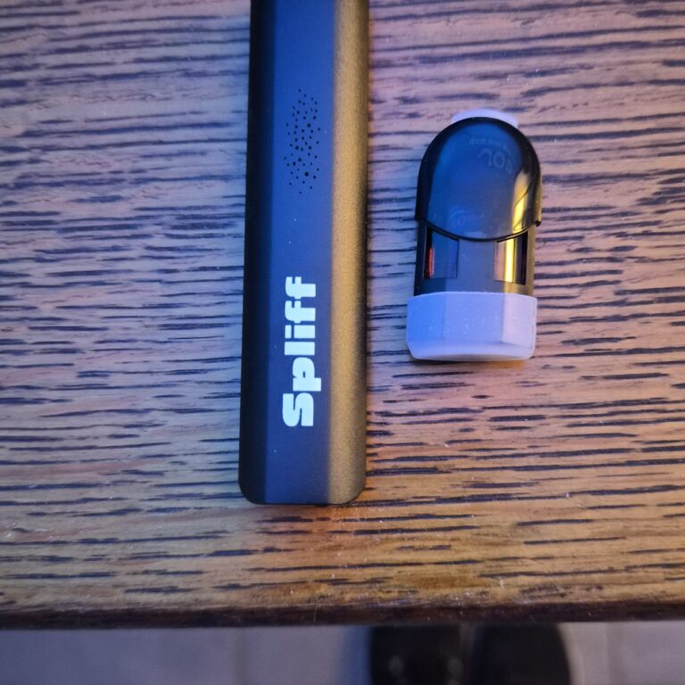 Click to view full screen Avis client Magic Vape Live Rosin avec photo - Spliff