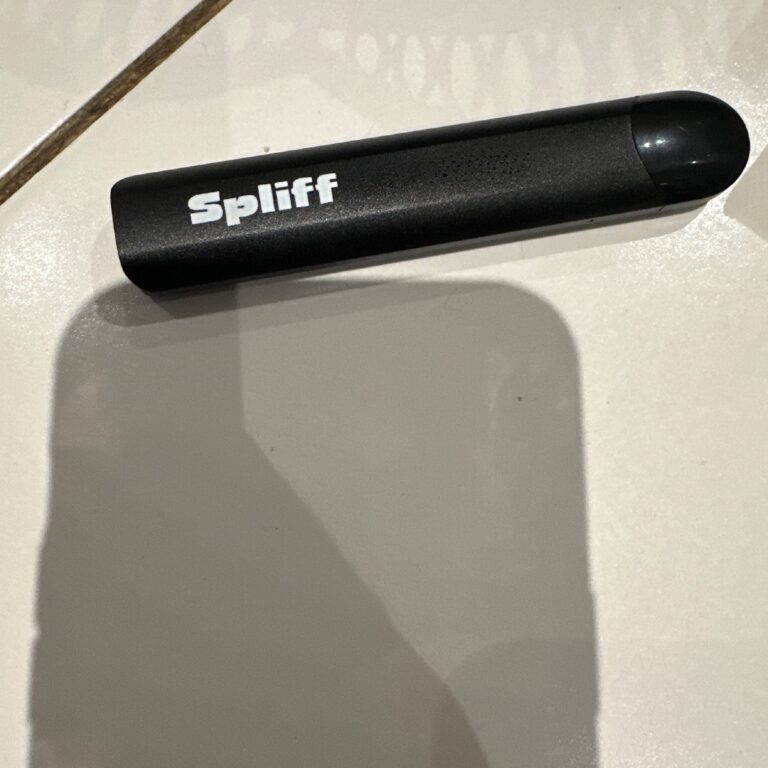 Avis client Magic Vape avec photo - Spliff