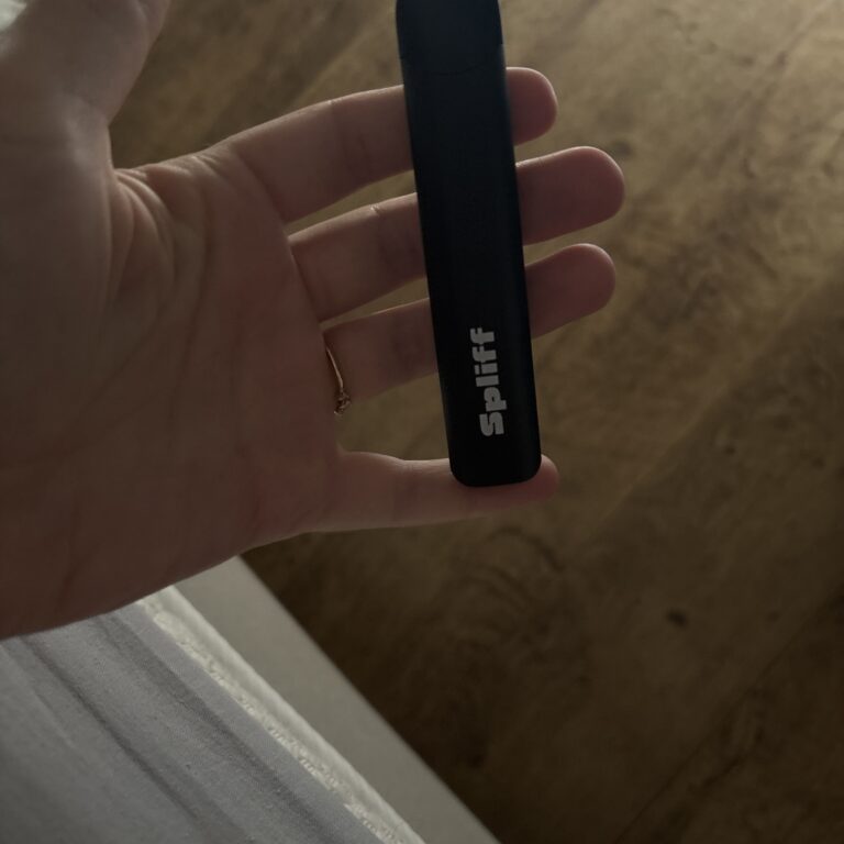 Click to view full screen Avis client Magic Vape avec photo - Spliff