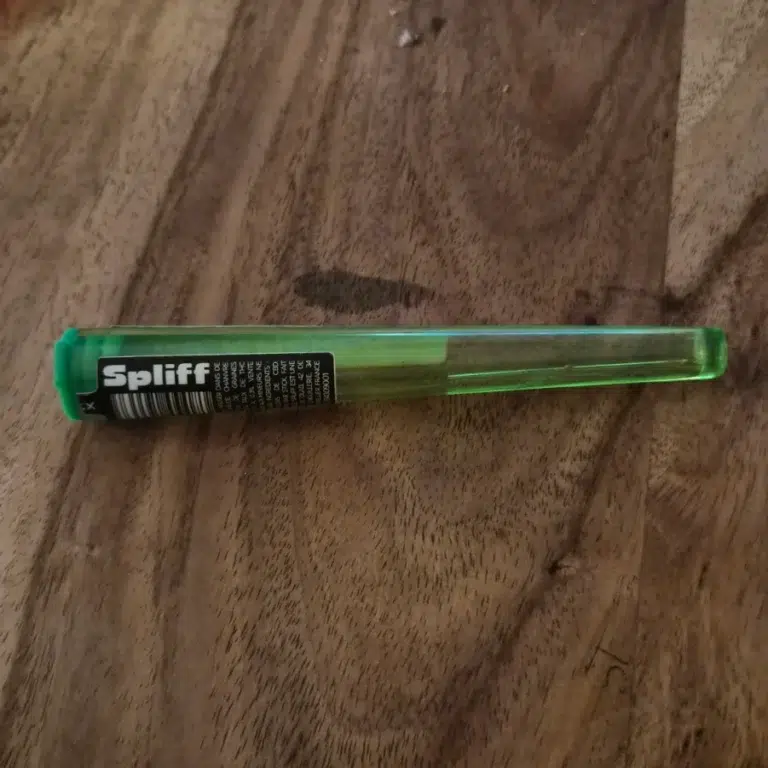 Click to view full screen Kundenbewertung Pre-Roll - Jack Herer mit Foto - Spliff